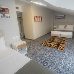 Deluxe Family Suite (High Zone)